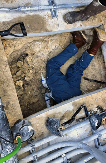 https://plumberswanbourne.com.au/uploads/2025/06/commercial-plumbing-722681.jpg